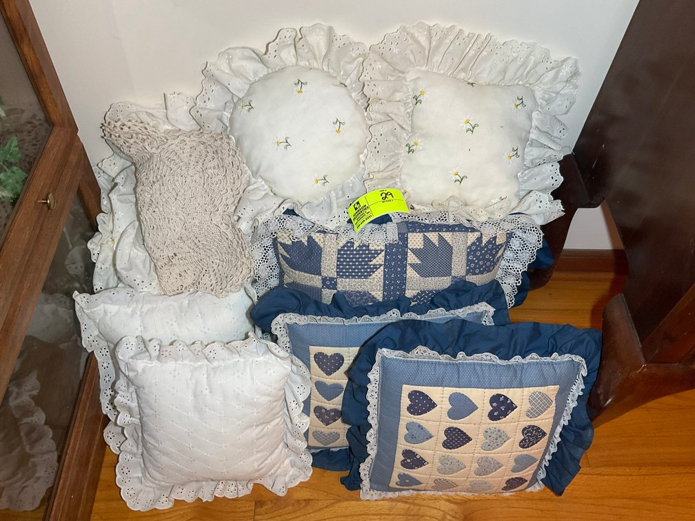 Image for The Gladys Coats Johnson (deceased) Estate Online Only Personal Property