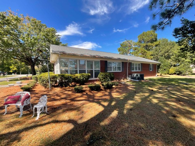 Image for Angier Area Super Nice Brick Home Online / Live / Simulcast Auction!