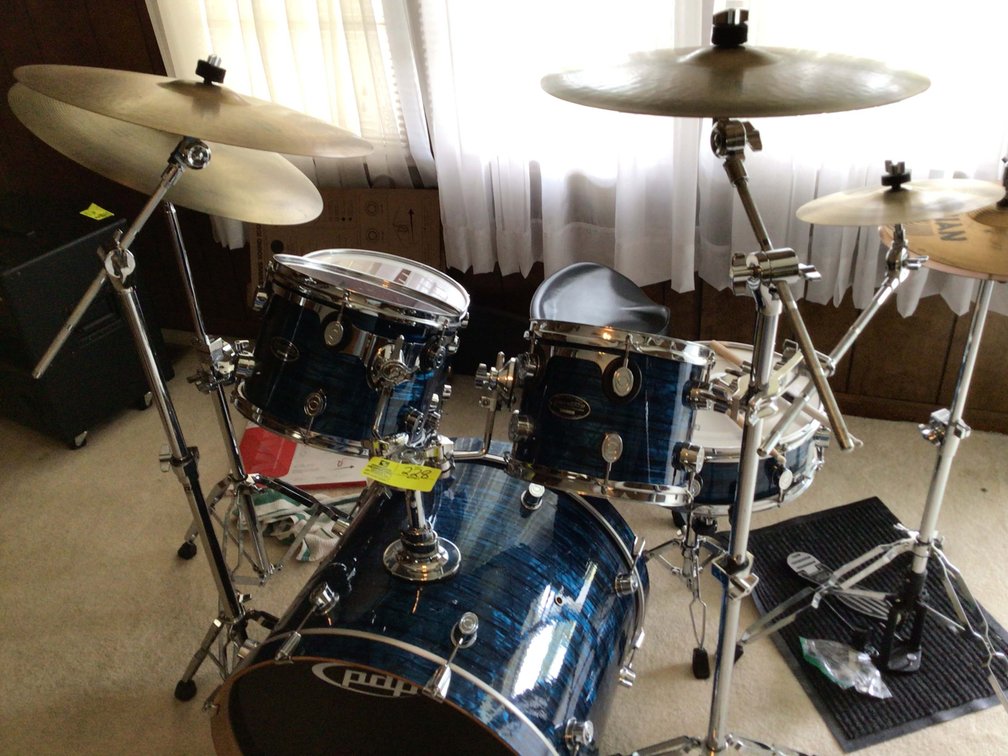 Image for Large Personal Property Auction with Furnishings, Musical Instruments and Lots More!
