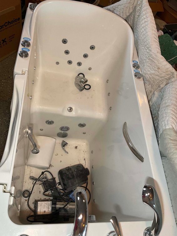 Image for Online Only Personal Property Auction in Clinton!