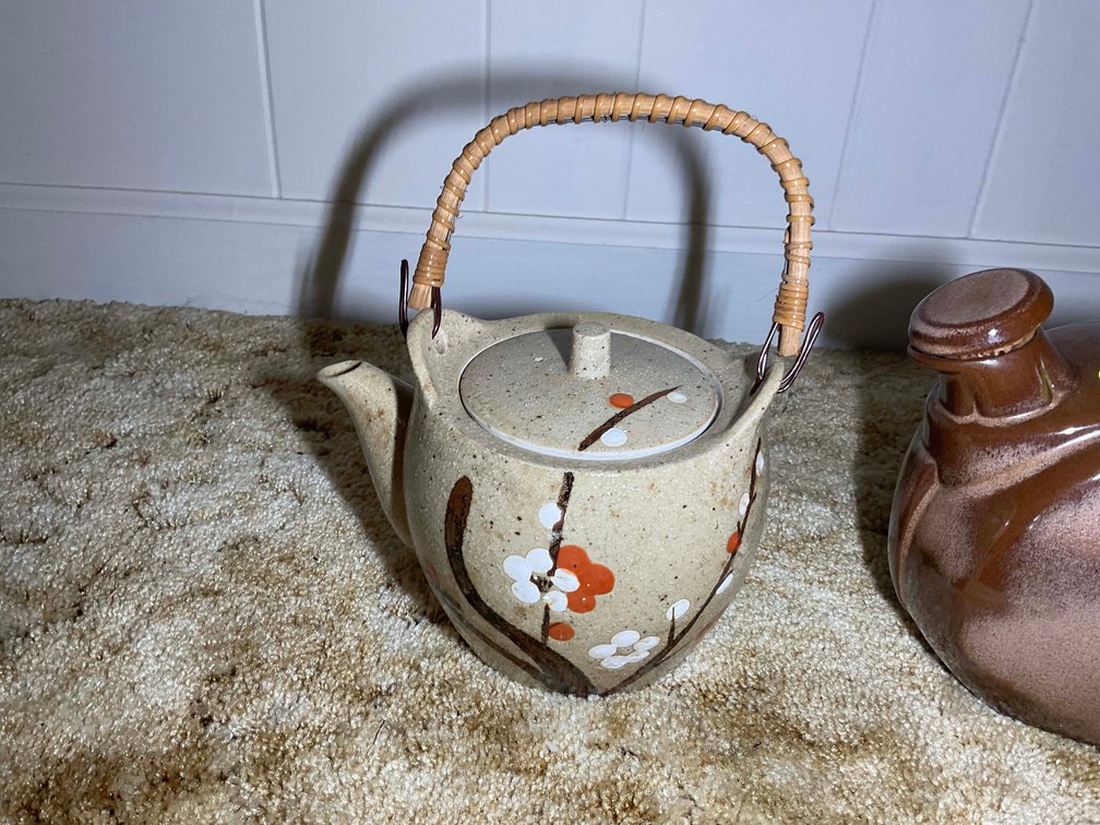 Image for Round 4 of the Huge Collection of Glassware and lots more Selling Absolute in this Online Only Auction Event!