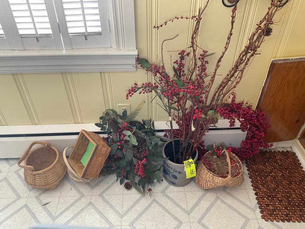 Image for Huge Online Only Auction for the Leo and Joyce Burkett Estate (deceased) with Lots of Doll Houses and Doll House items!