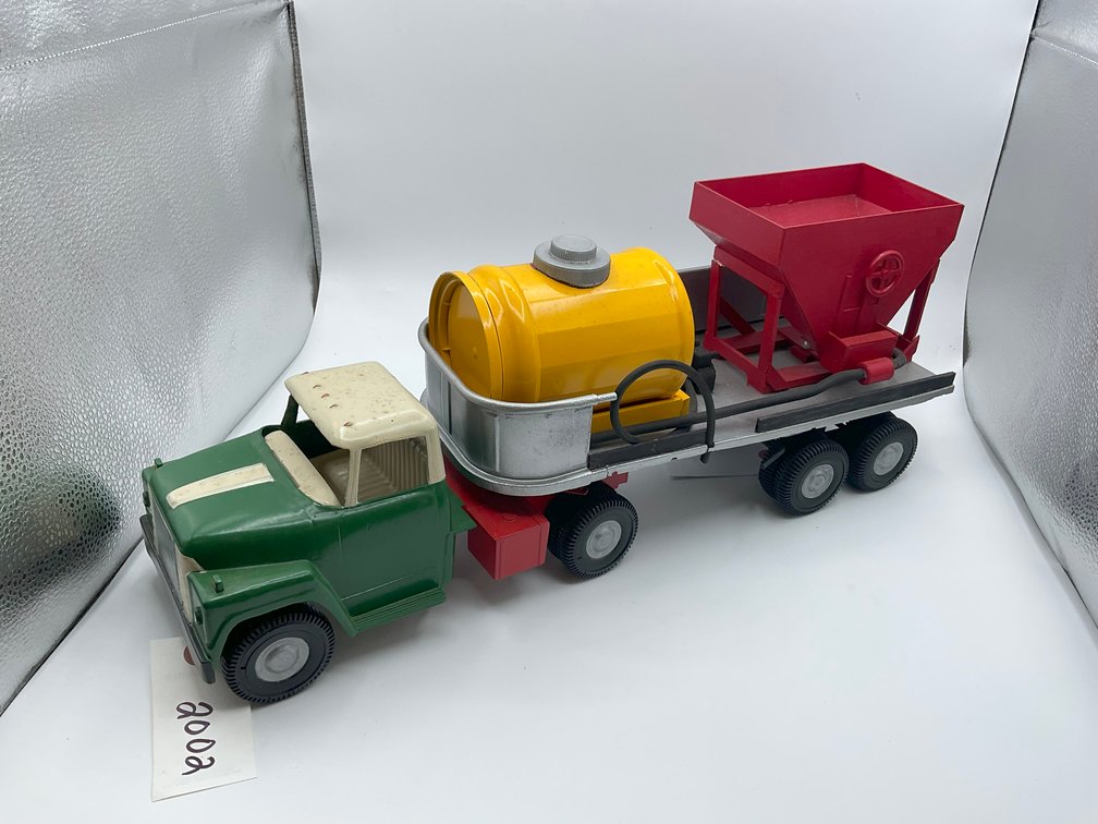 Image for Vintage Tin and Metal Toys and Handmade Knives Online Only Auction