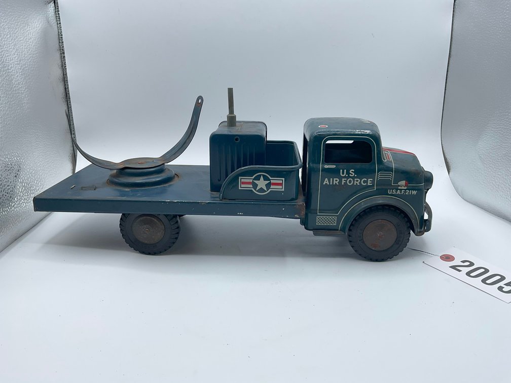 Image for Vintage Tin and Metal Toys and Handmade Knives Online Only Auction