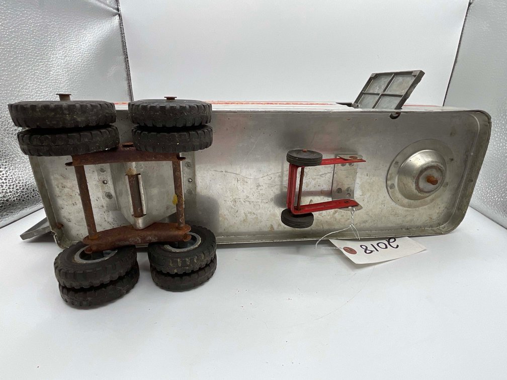 Image for Vintage Tin and Metal Toys and Handmade Knives Online Only Auction