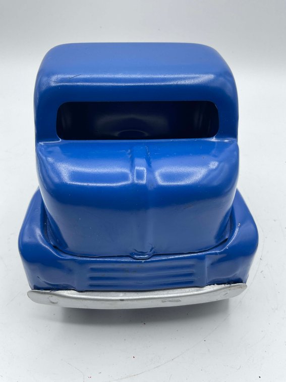 Image for Vintage Tin and Metal Toys and Handmade Knives Online Only Auction