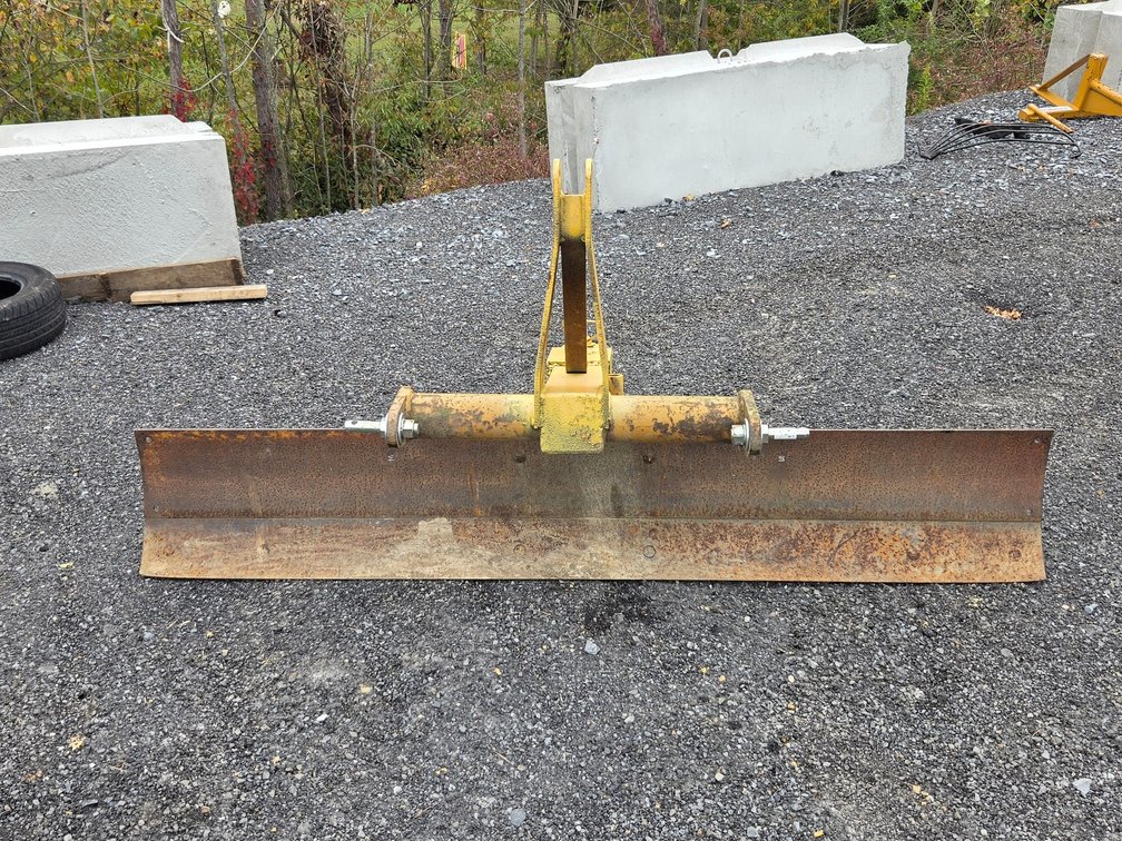 7' 3-point rear scraper blade