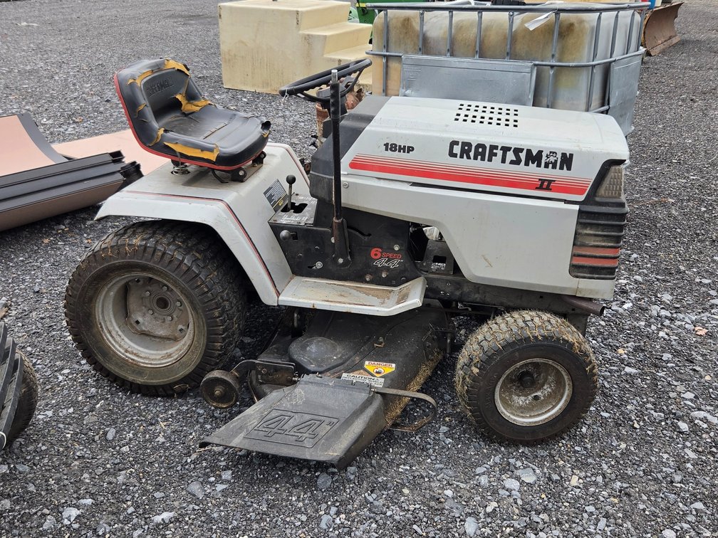 Craftsman  Lawn and Garden Tractor