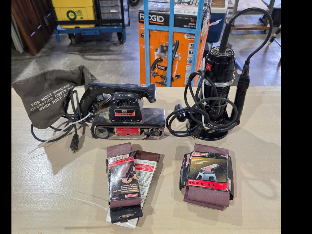 Tool lot with sandpaper R3C