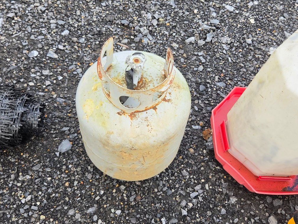 propane gas cylinder