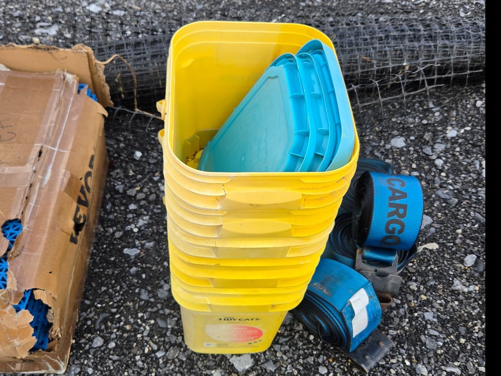 Bucket lot  OSR2