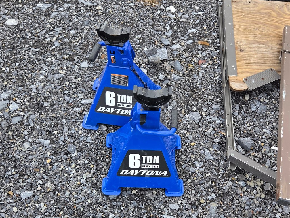 DAYTONA 6 Ton Heavy Duty Ratcheting Jack Stands OSR2