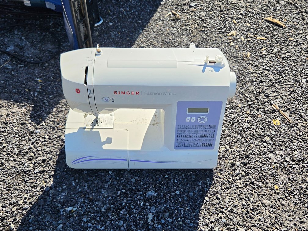 Sewing machine OSR5