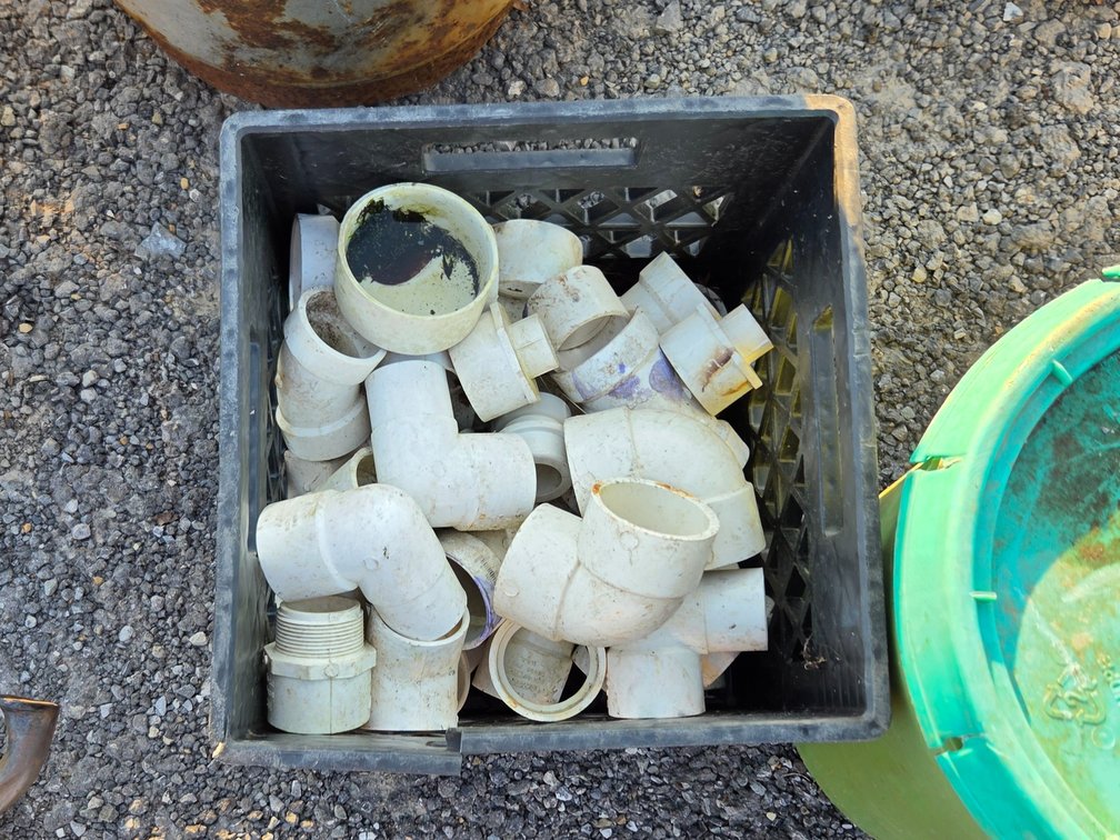 Crate with fittings OSR5