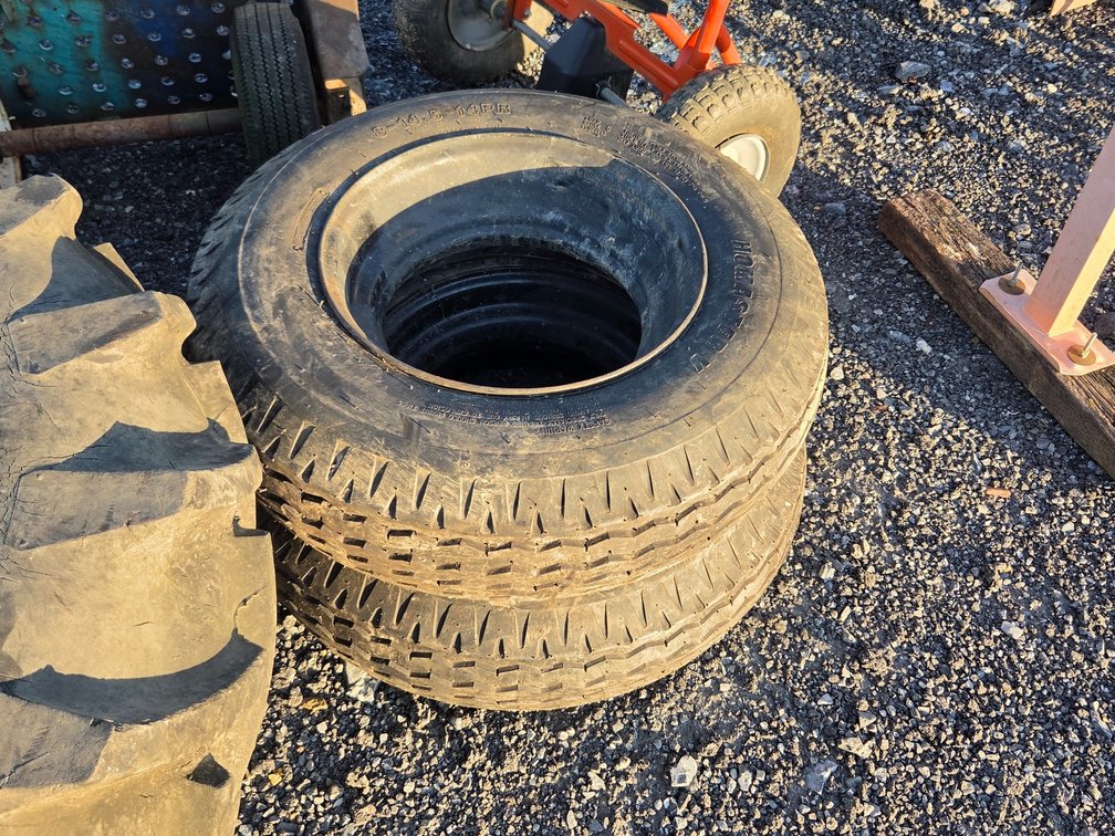 2 trailer tires/wheels OSR5