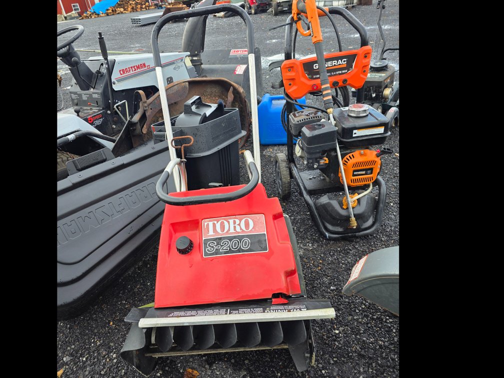 Toro snow blower s-200