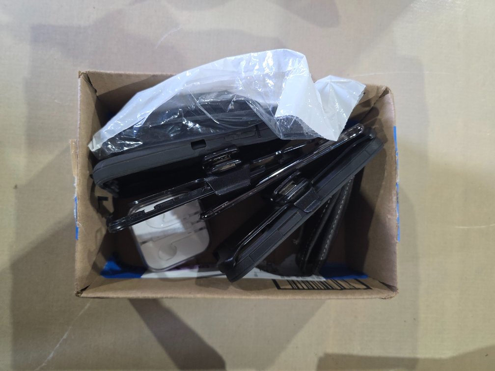 Phone X with multiple cases  lot R3C