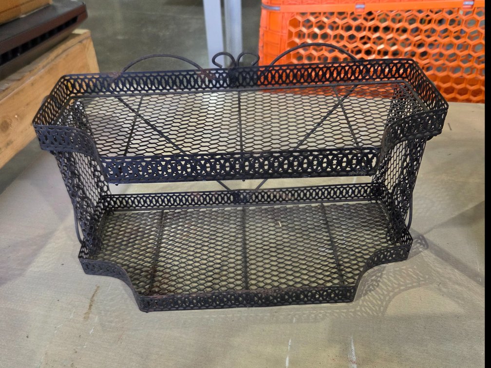 Metal shelf  R4C