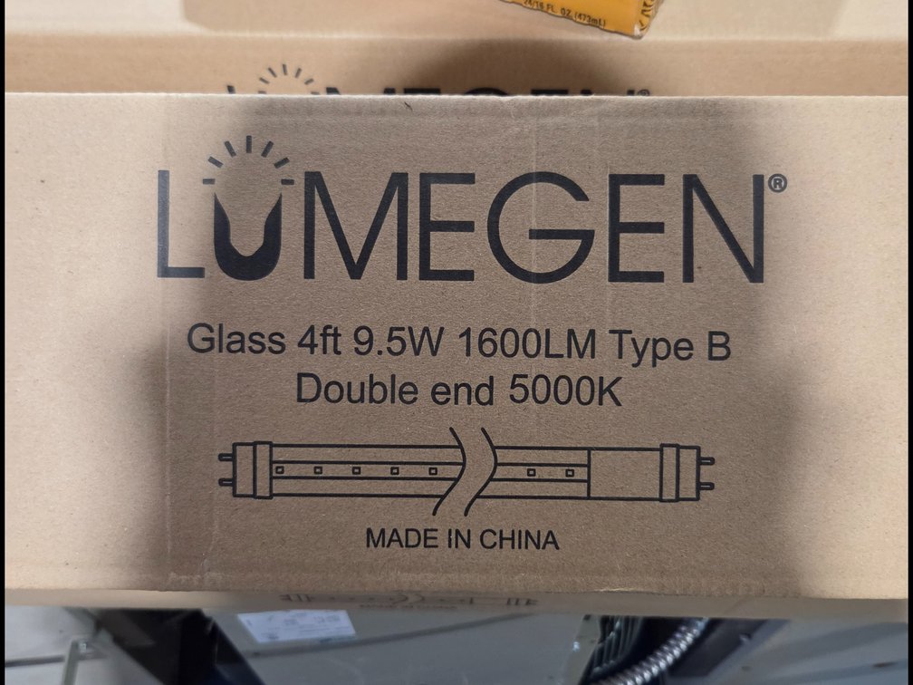 4' LED light bulb  Ballast Bypass / Direct Wire double-ended