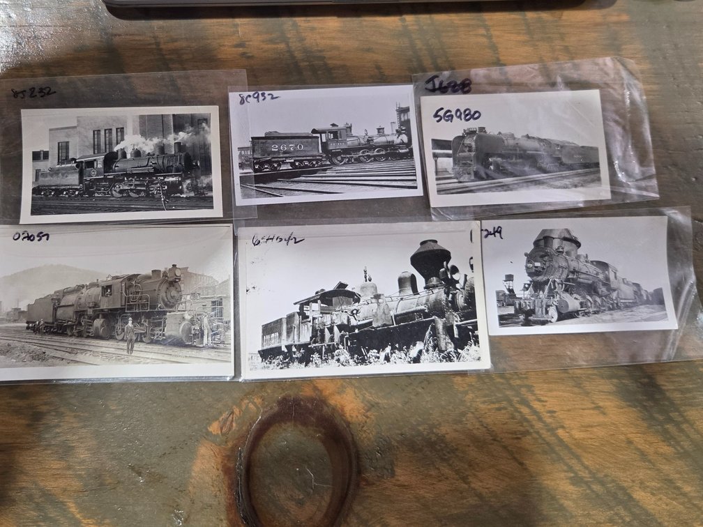 vintage black&white steam locomotive pics