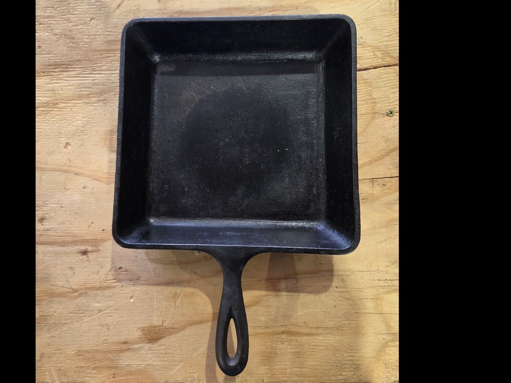 #8 Square Skillet R4C