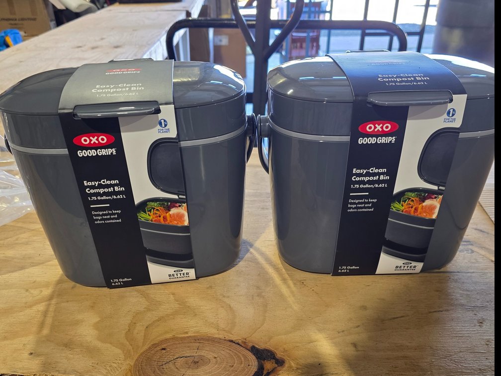 Compost bins R1CU