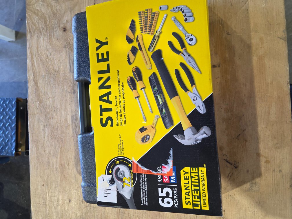 Stanley tool kit R1C