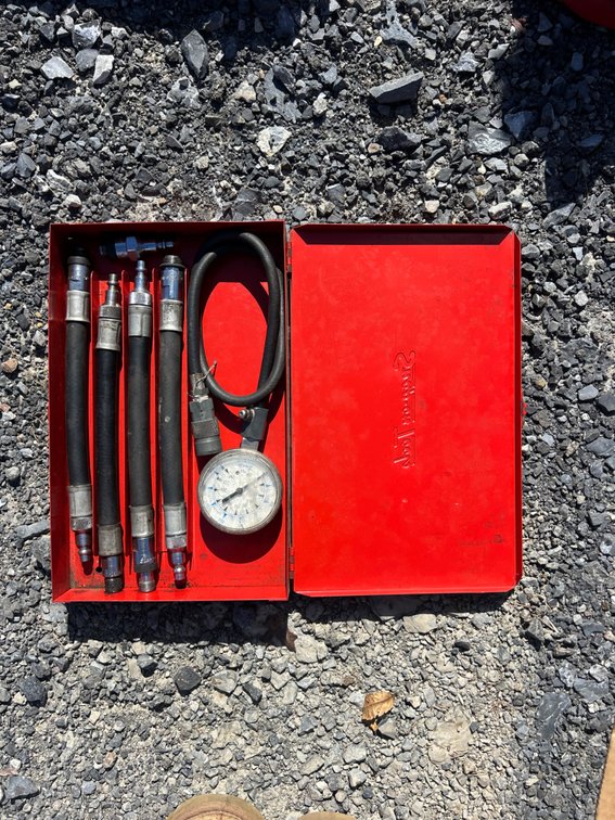 Snap-on engine compression tester and gauge set OSR4