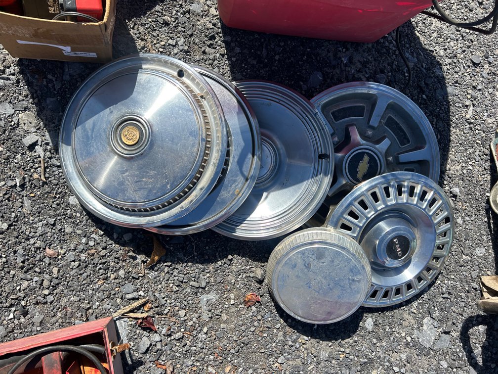 Assorted Hub Caps OSR4
