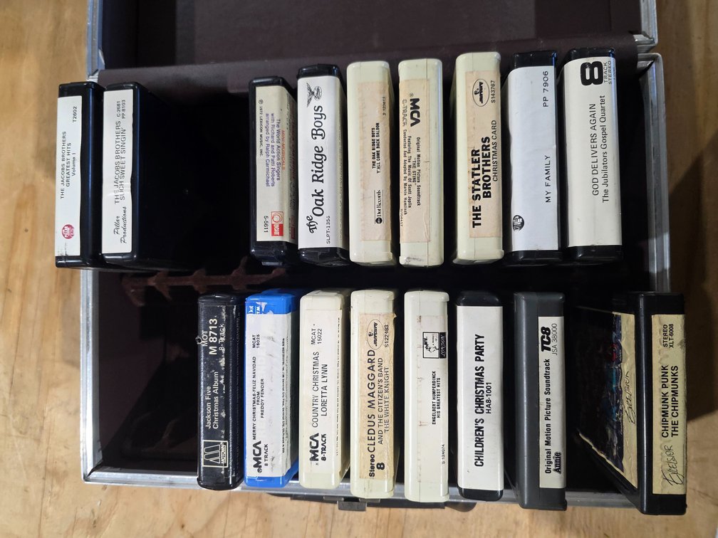 8-track tapes R2CU