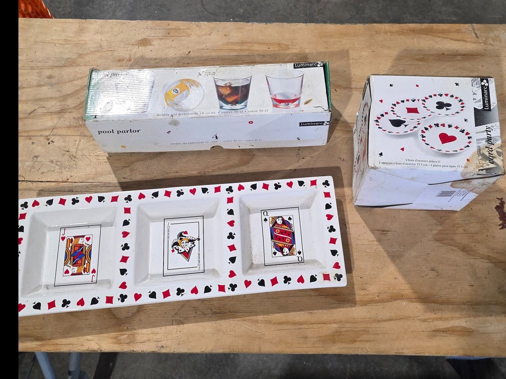 Card/pool/ poker lot R2CU