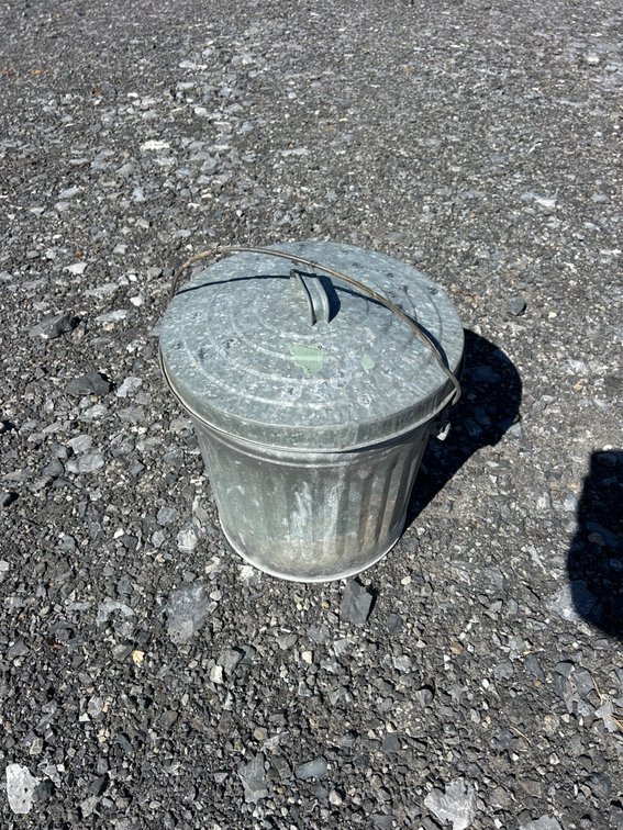 Metal trash can OSR3