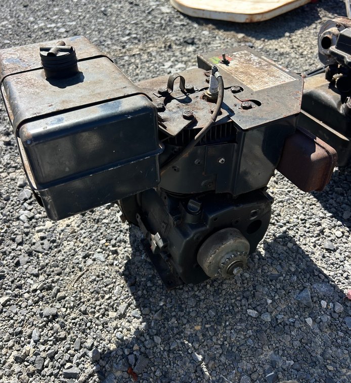 Tecumseh horizontal-shaft small gas engine OSR3