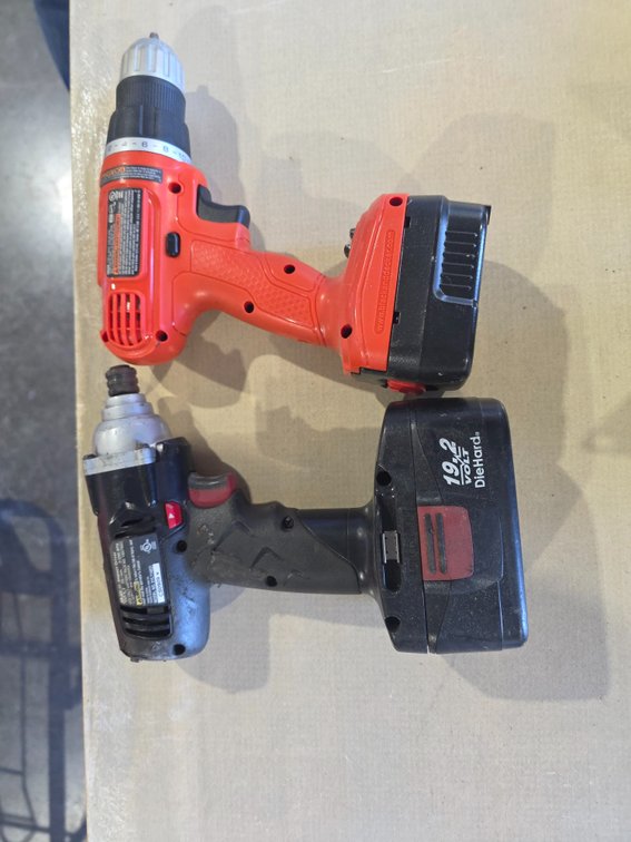 Cordless drill lot