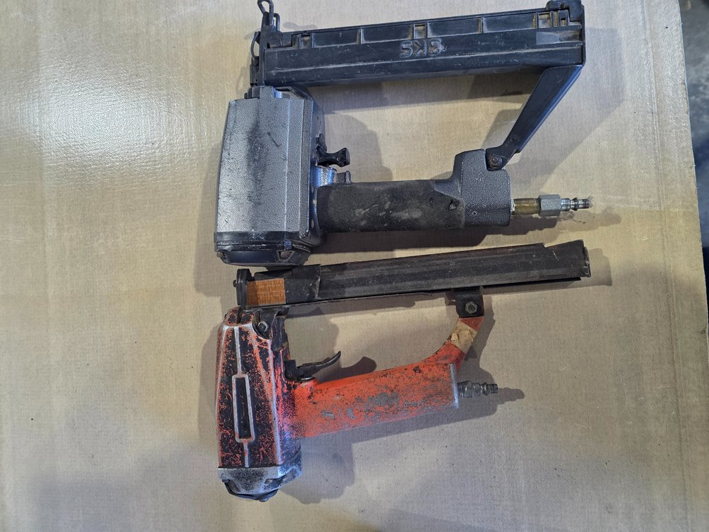 Air nailer and air stapler R1C