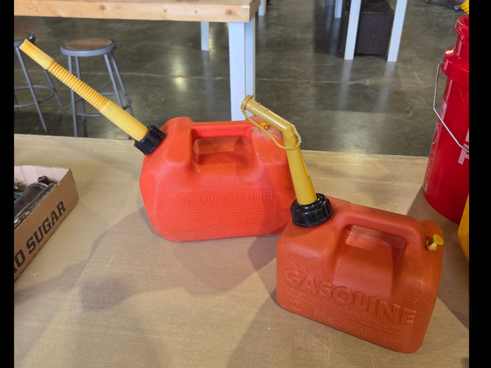 2 gas cans. R2C