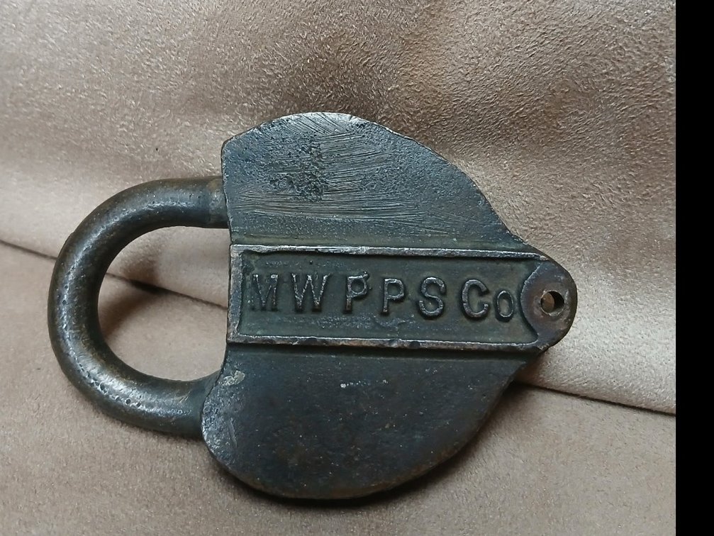 railroad lock. CR