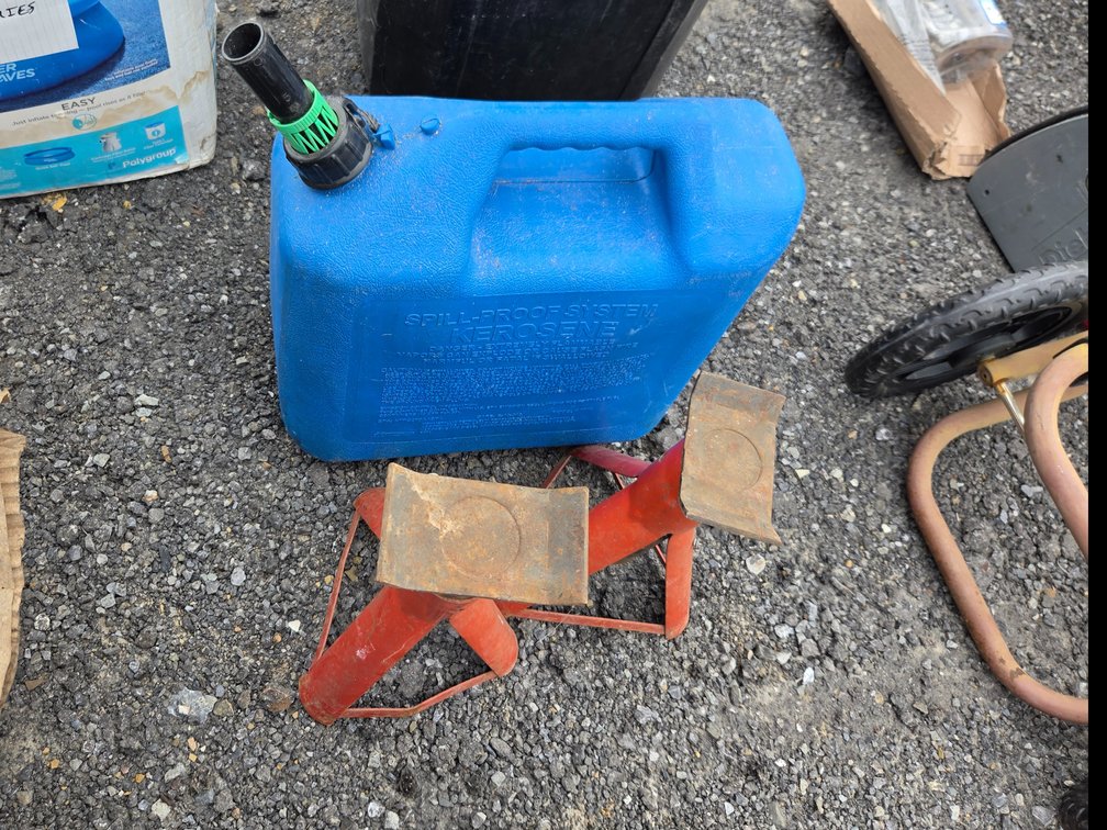 Jack stands/fule can OSR6