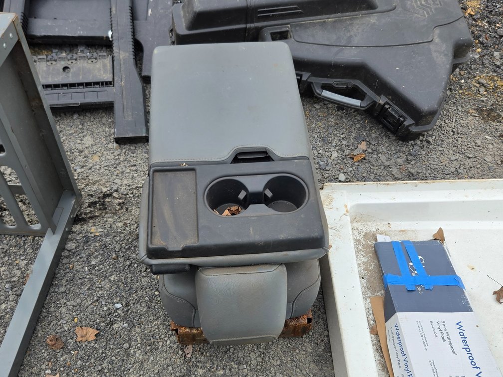 Ford center console OSR6