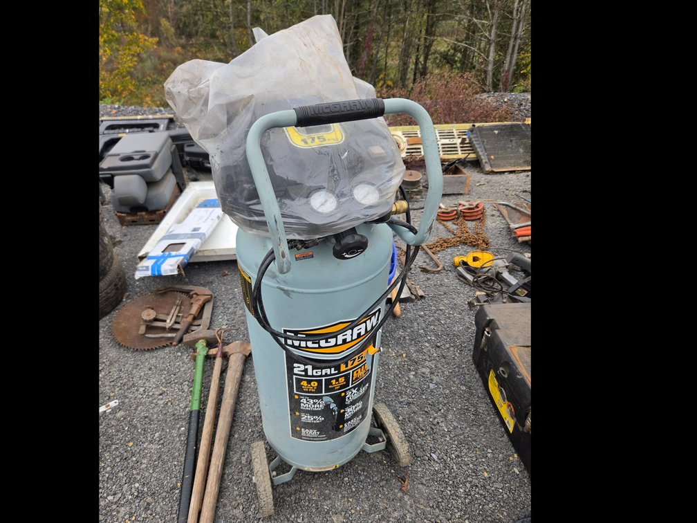 McGraw 21 Gallon, 175 PSI Oil-Free Vertical Shop/Auto Air Compressor OSR6