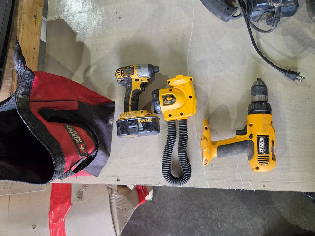Dewalt set