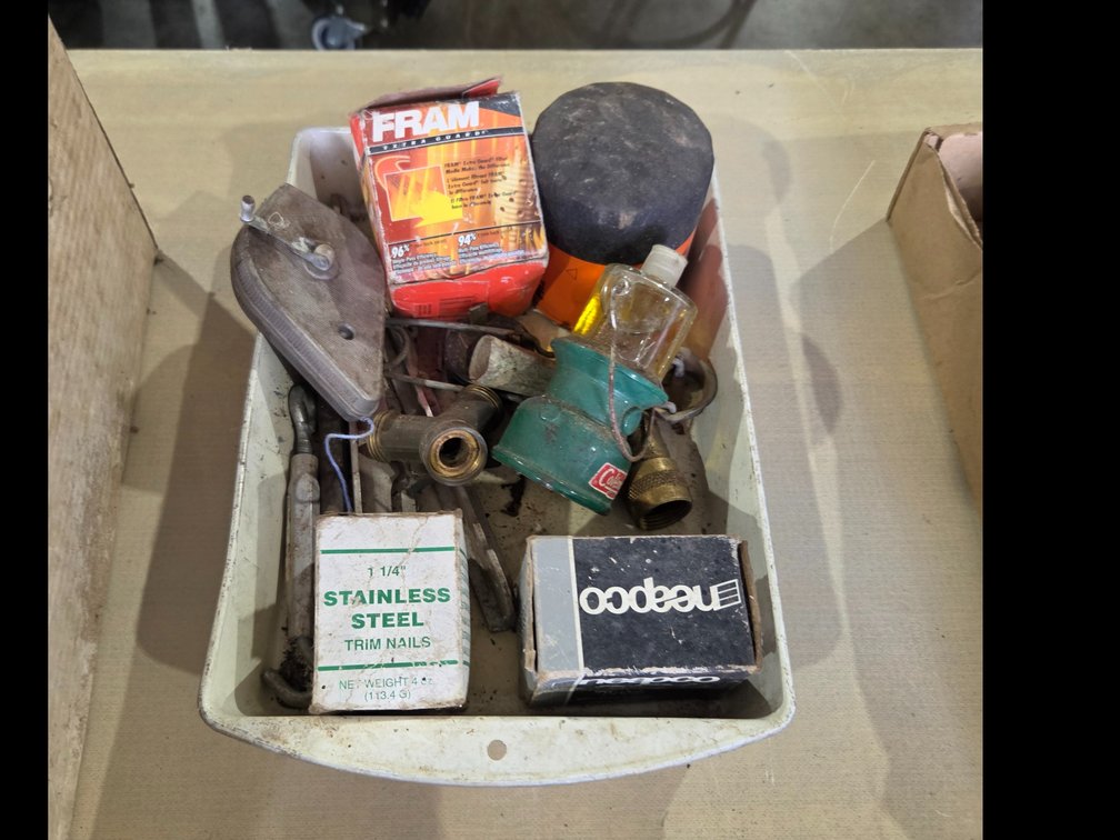 Box lot Sw
