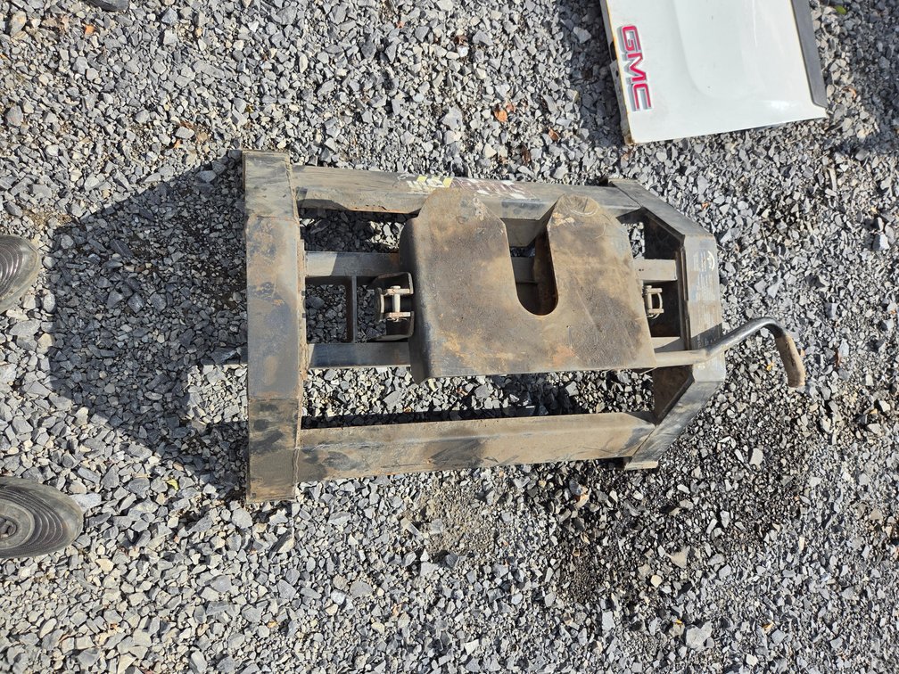 5th wheel hitch