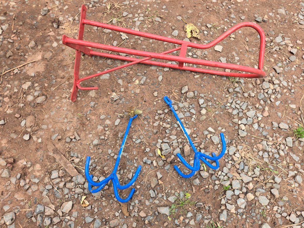Saddle Rack and 2 Harness Hooks