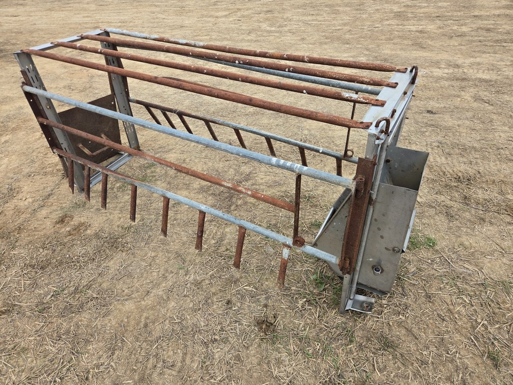 Farrowing Crate