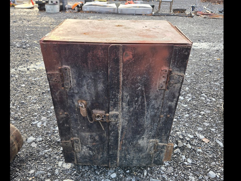Heavy made welding cabinet