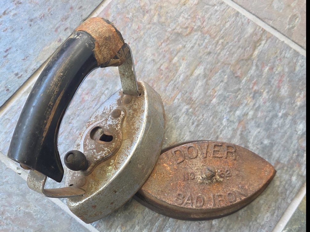 Vintage Dover sad iron number 62