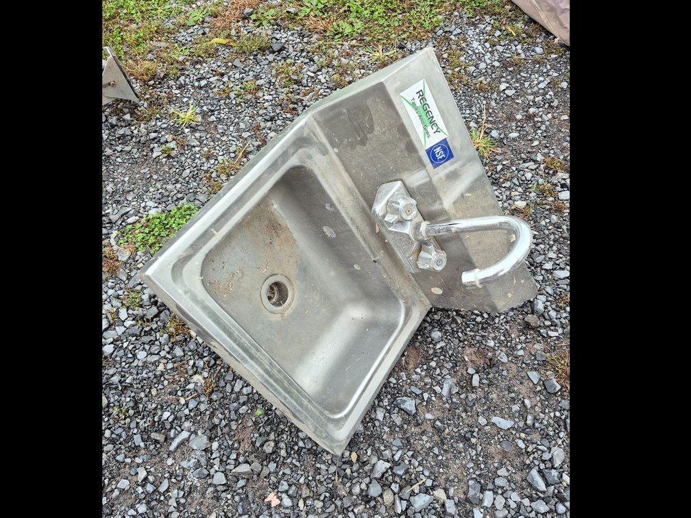 Stainless wash sink
