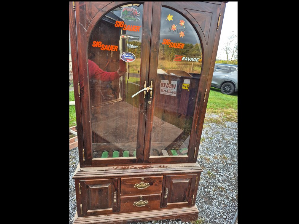 10 gun cabinet