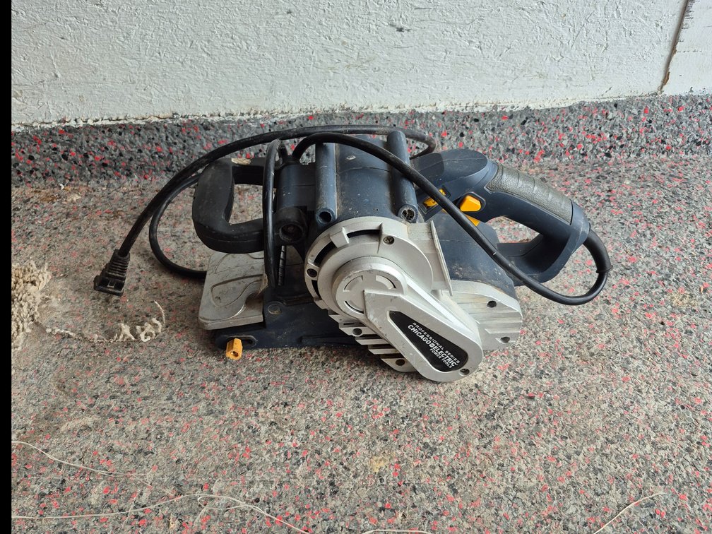 Belt sander